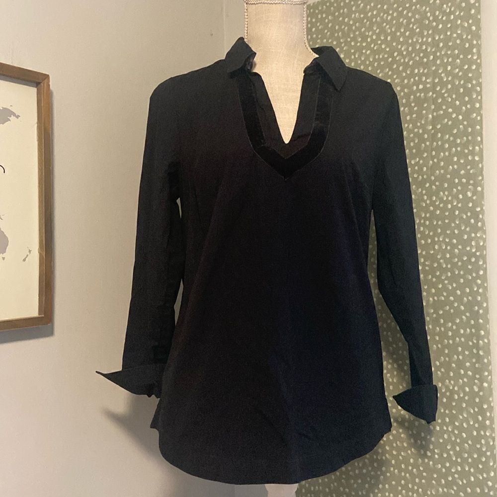 Vineyard Vines Black 3/4 Sleeve Collared Velvet Embellished Blouse Size Small